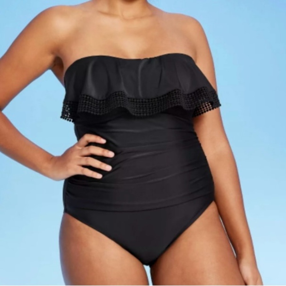 Women’s full piece bathing suit